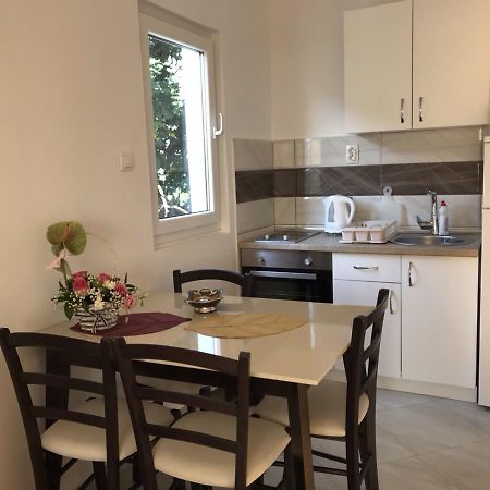 Apartmani Roganovic Luštica Exteriör bild