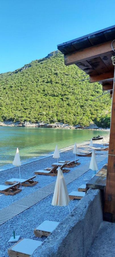 Apartmani Roganovic Luštica Exteriör bild