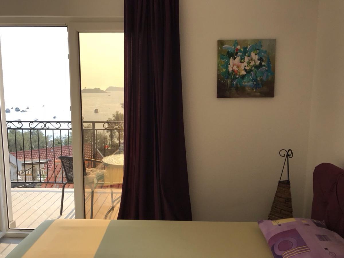 Apartmani Roganovic Luštica Exteriör bild